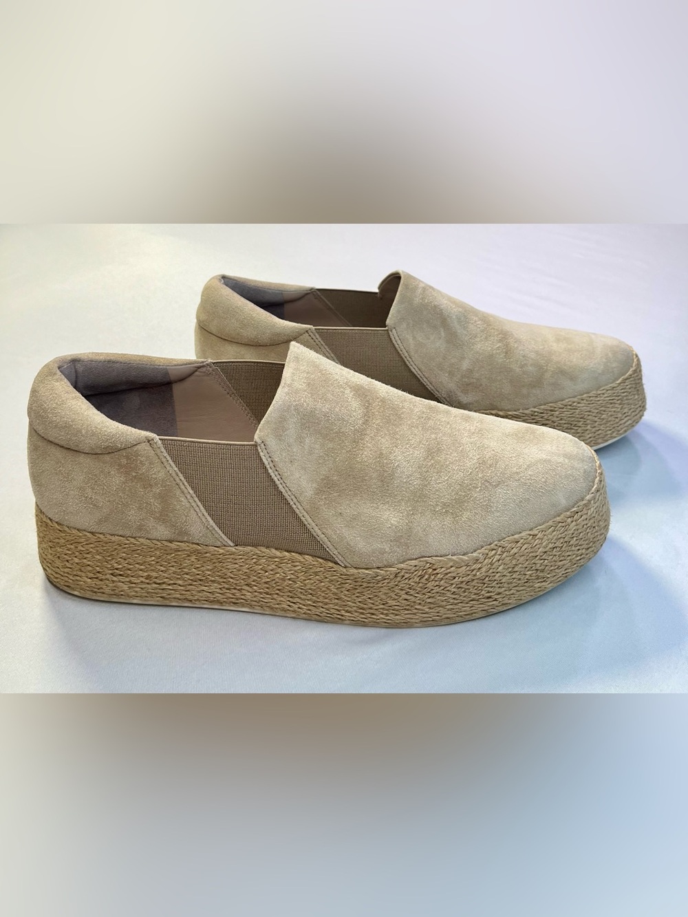 Vince Wilden Suede Espadrille Platform Shoes Tan Suede Slip-On Straw Women’s 9